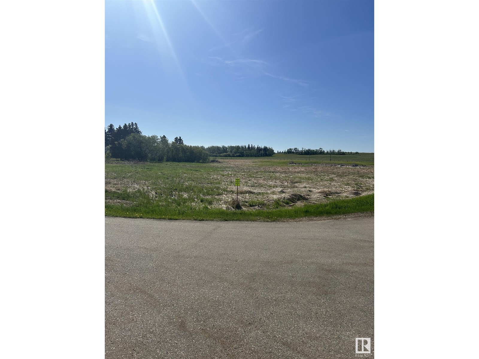 #121 52150 RGE ROAD 221
