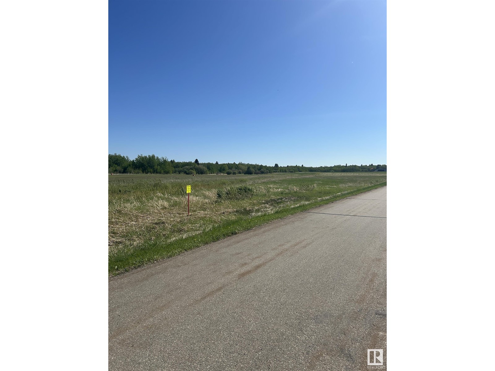 #121 52150 RGE ROAD 221
