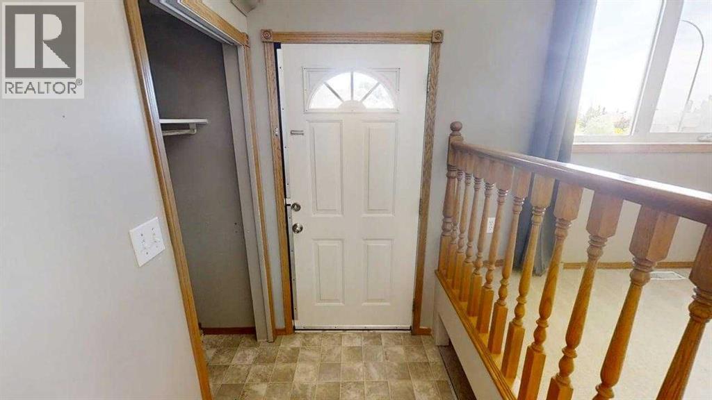 42 Mt Backus Crescent W