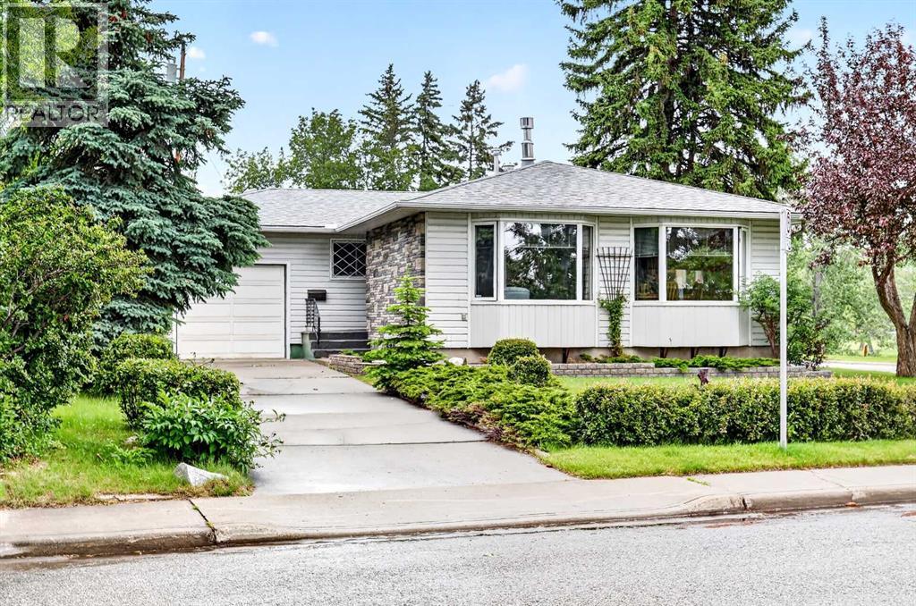 3227 Collingwood Drive NW