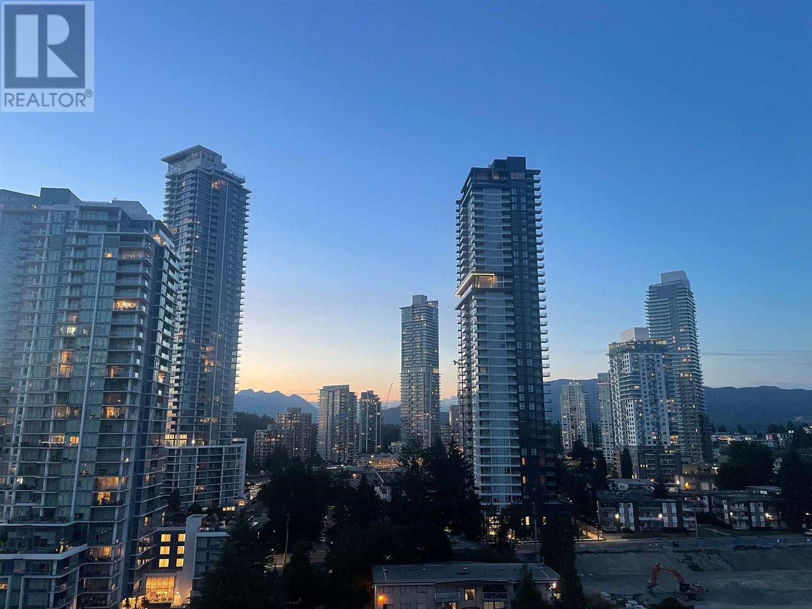 1304 525 FOSTER AVENUE