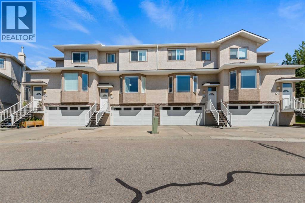 116 Country Hills Gardens NW