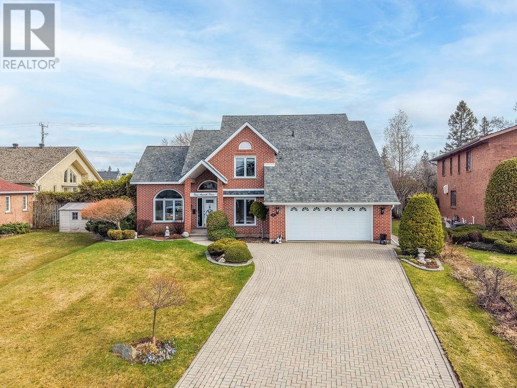 9 Alworth PL