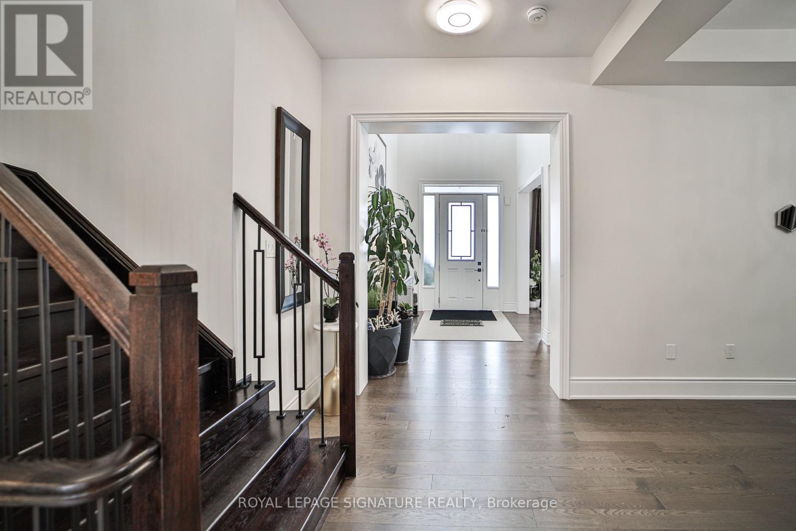 27 MOREAU WAY