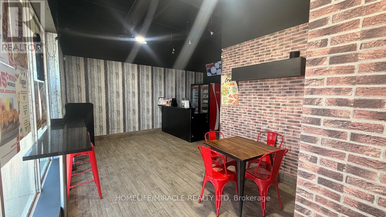 2 - 206 KING GEORGE ROAD
