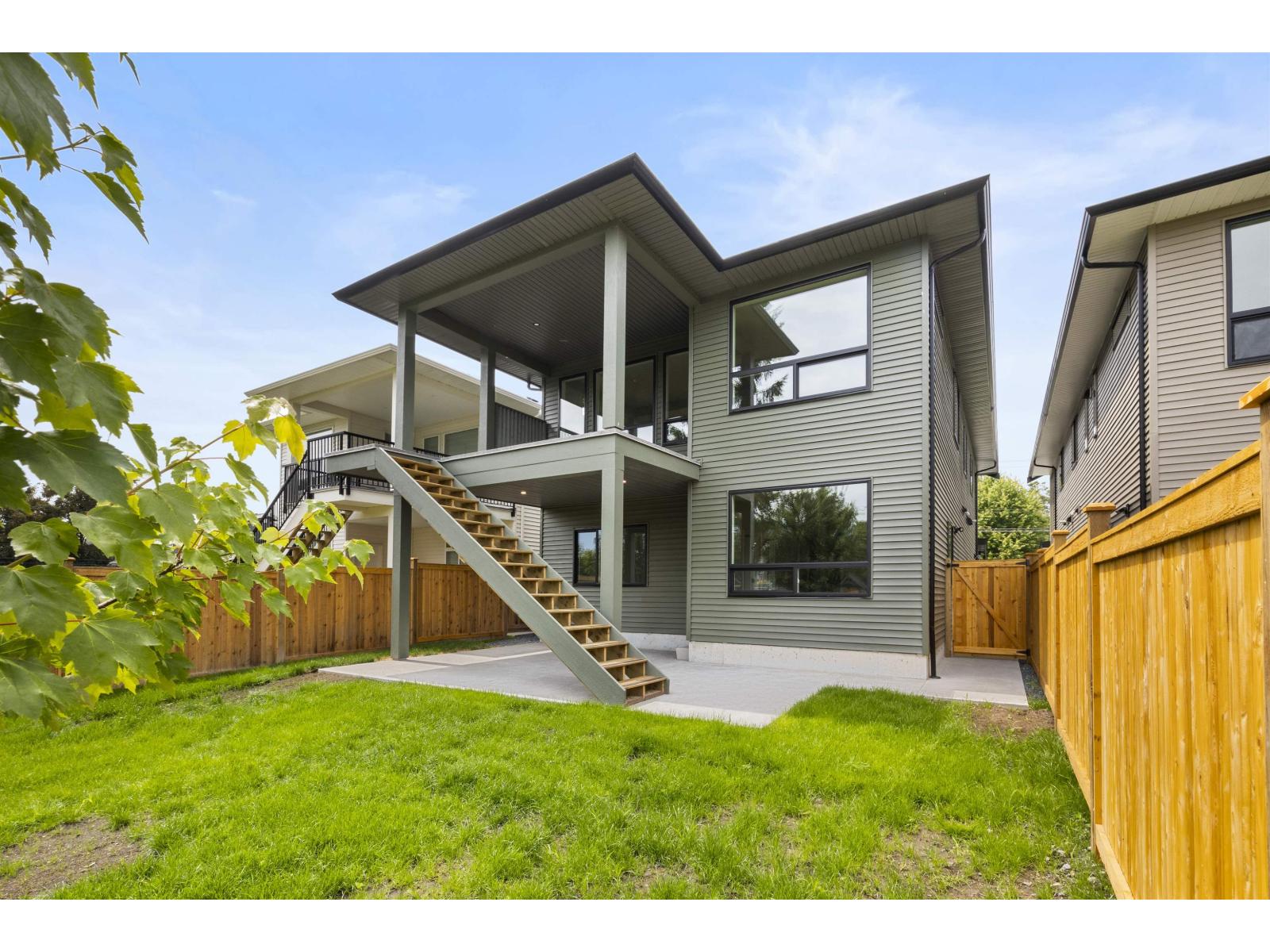 9376 MCNAUGHT ROAD|Chilliwack Proper East