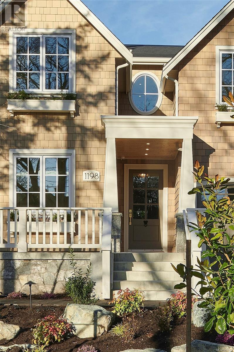 1198 St. Patrick St