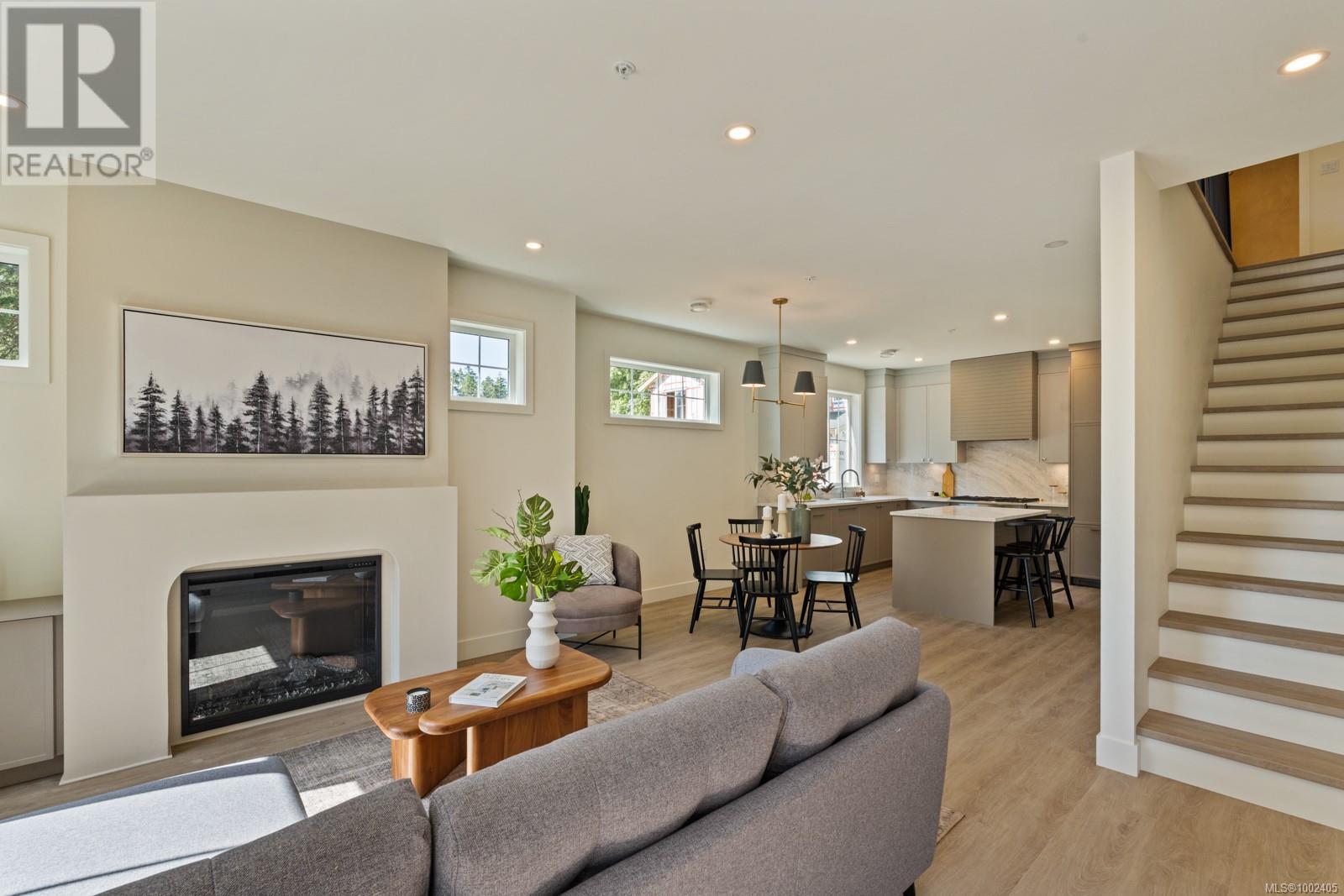17 2770 Vantilburg Cres