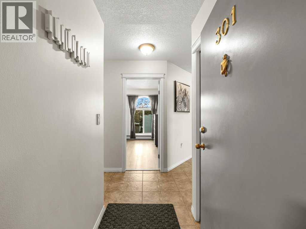 301, 1528 11 Avenue SW