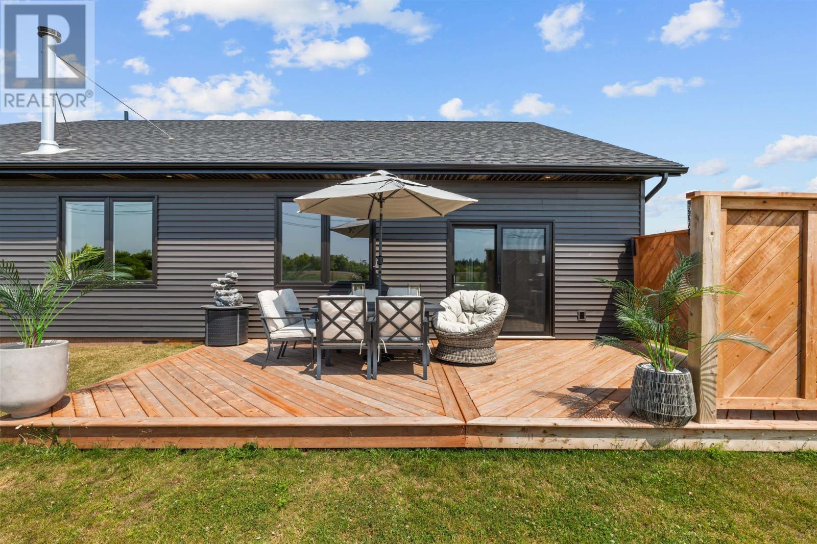 93 Kingsway Drive