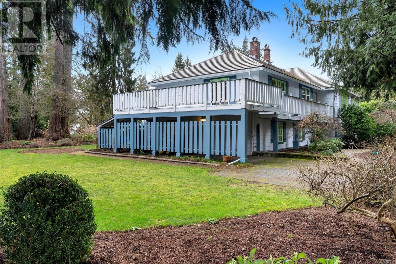 4758 Fairbridge Dr