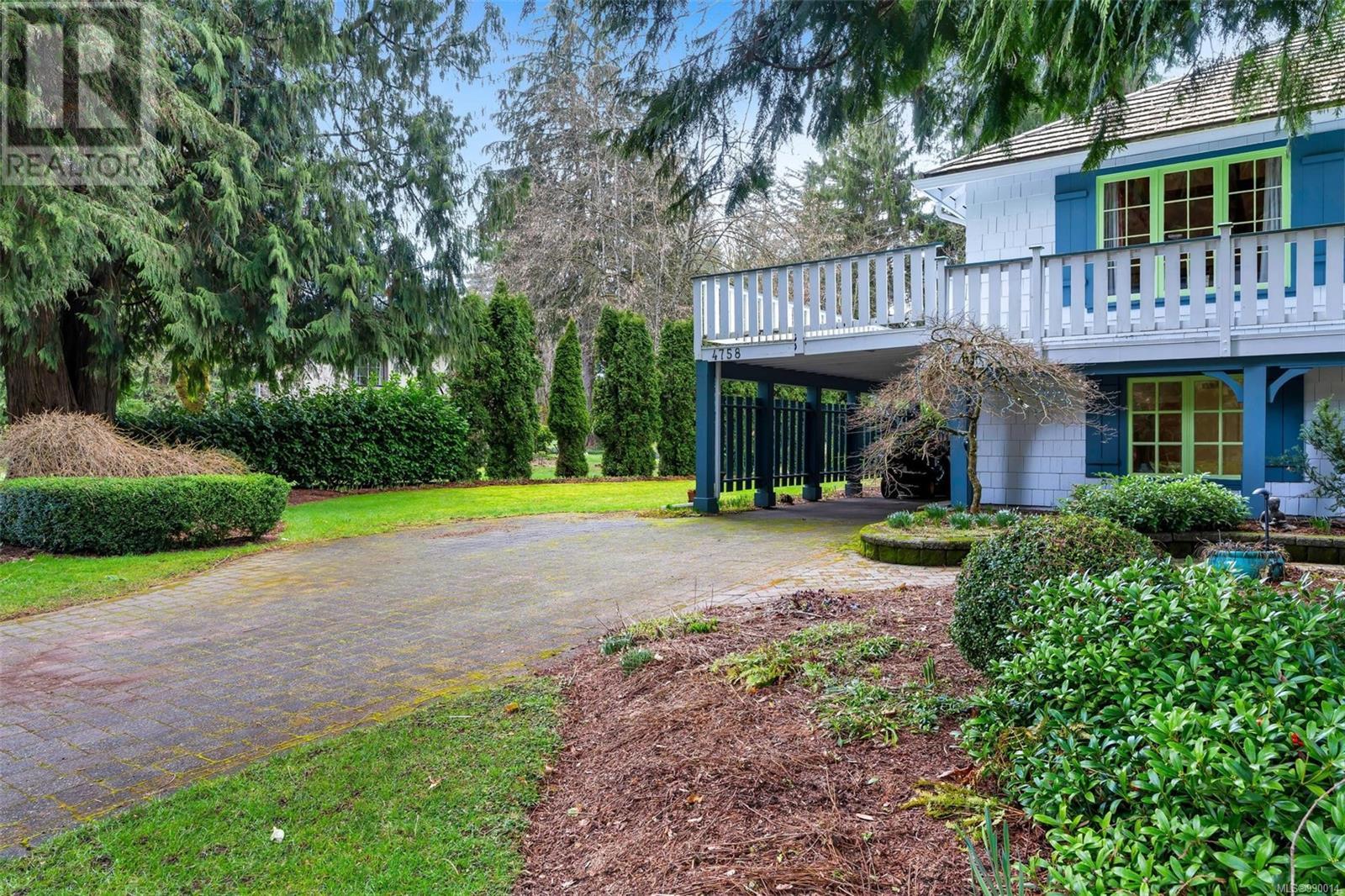 4758 Fairbridge Dr