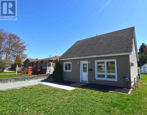 225 Tilley RD Sault Ste Marie ON P6B3Z3
