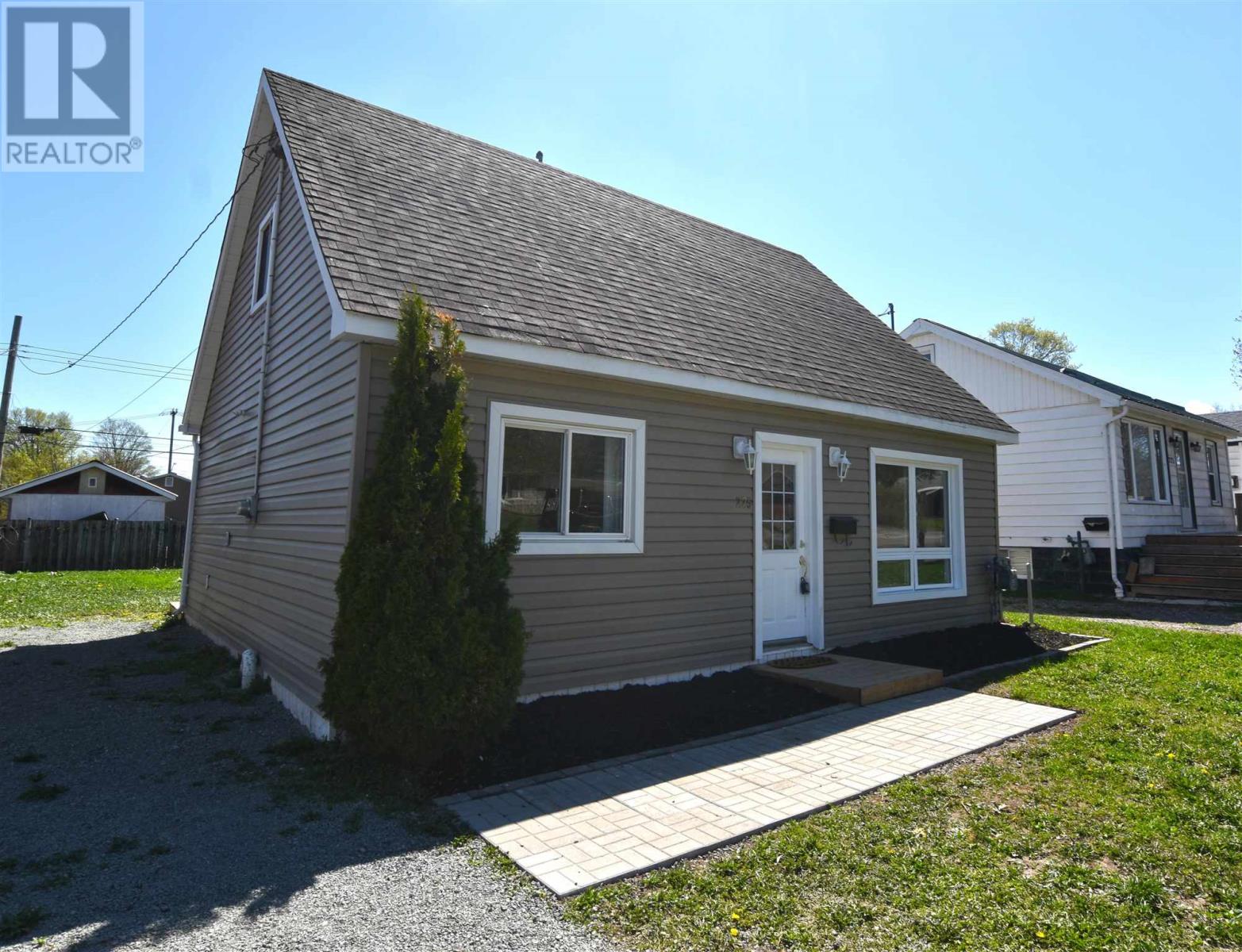 Homes for Sale Sault Ste. Marie 225 Tilley RD