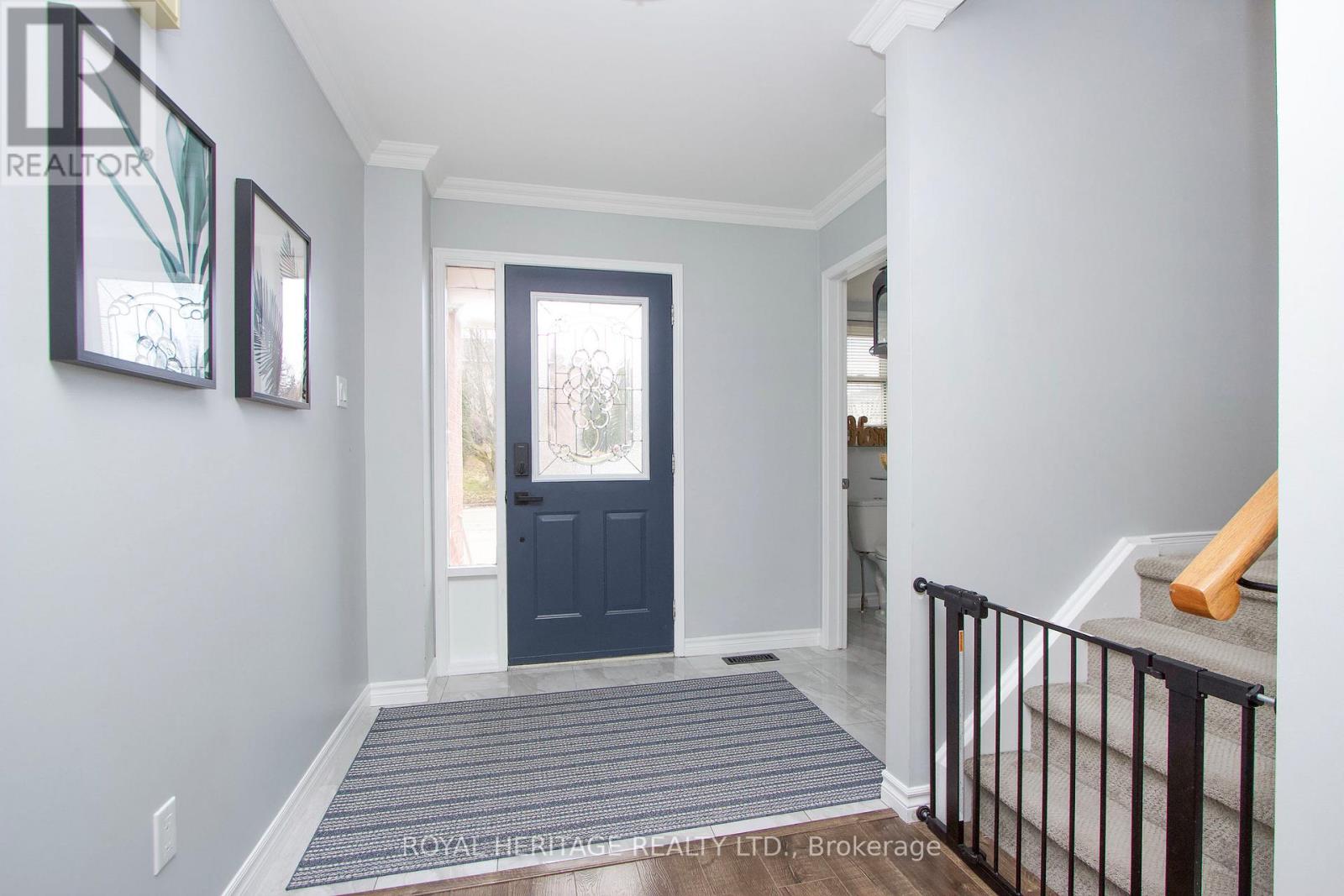 11 GLANVILLE CRESCENT