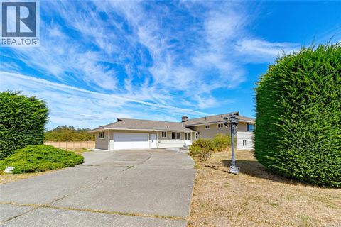 2560 Dorset Rd Oak Bay BC V8R3M7
