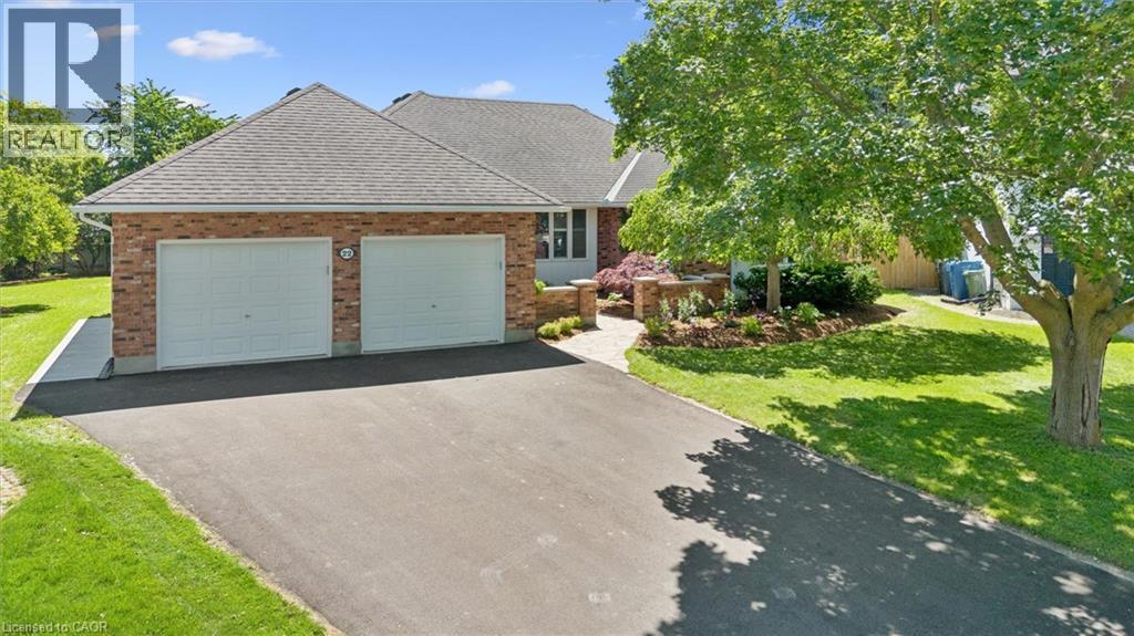 22 LYLE Place