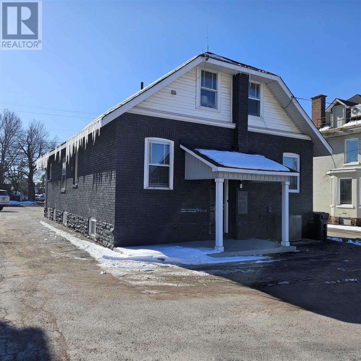 Homes for Sale Sault Ste. Marie 163 East ST