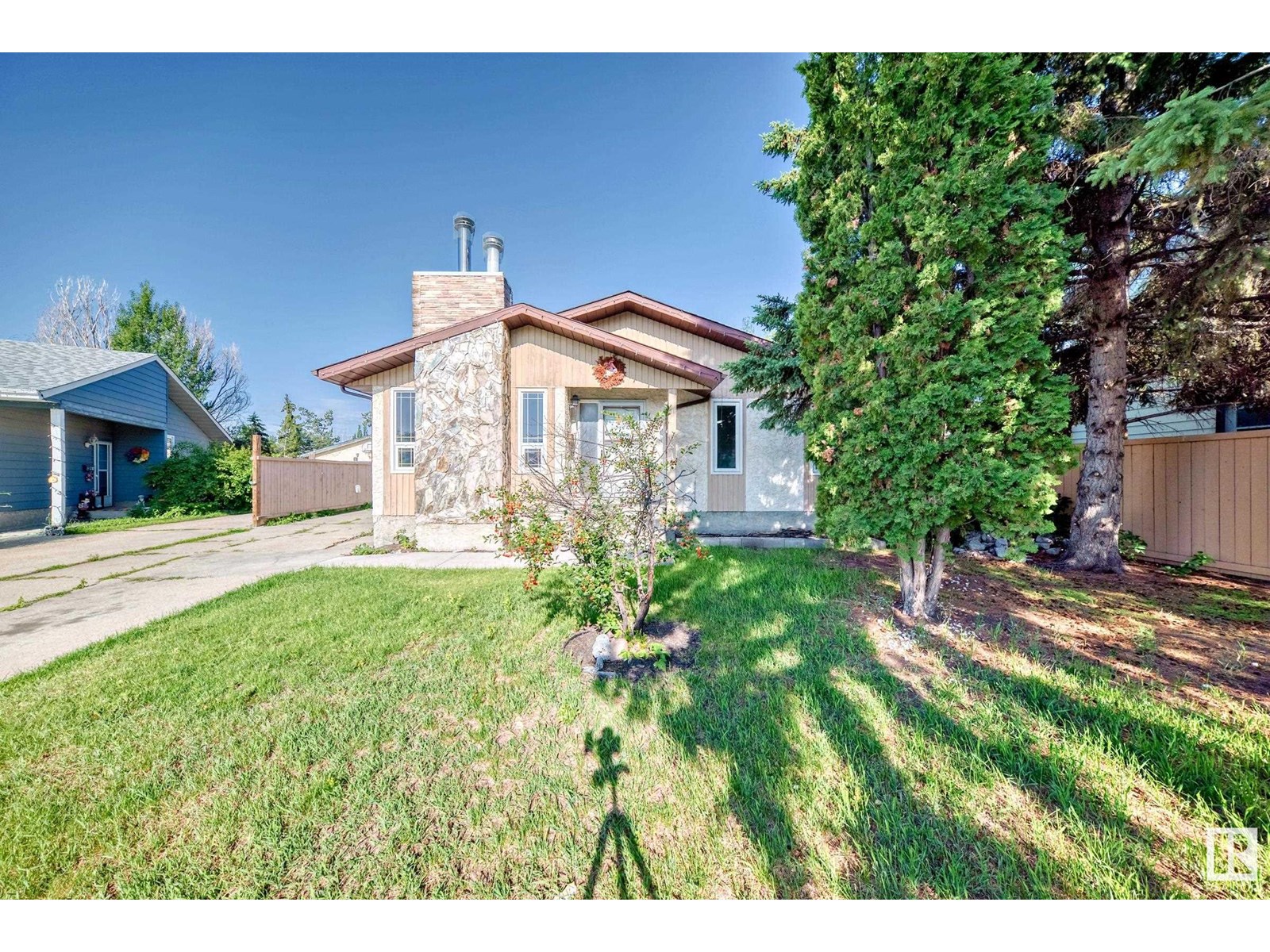 14208 35 ST NW