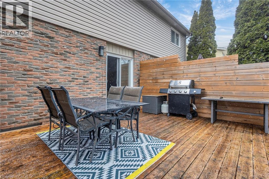 1079 CANFIELD Crescent