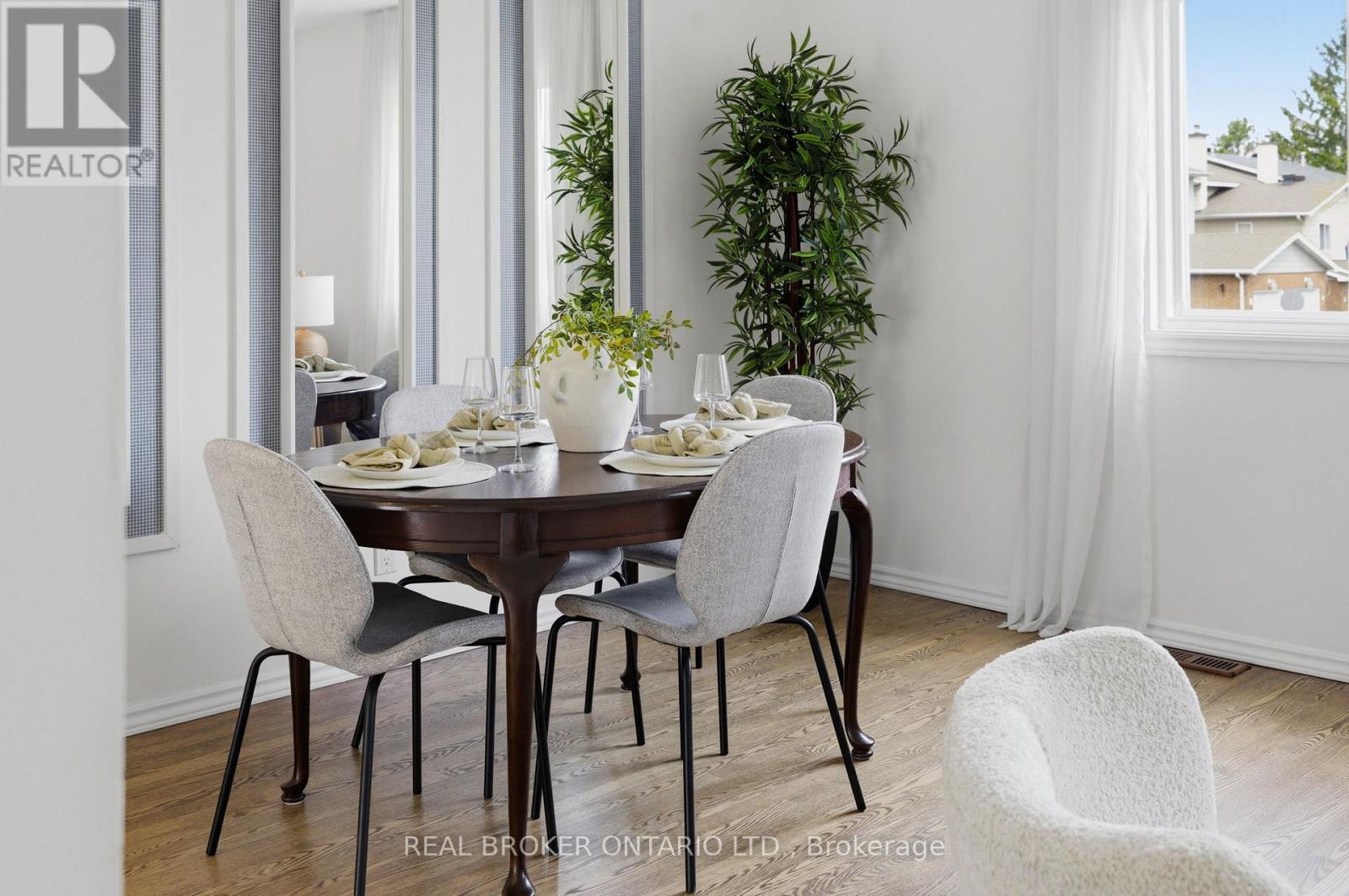 36 CASTLEGREEN PRIVATE