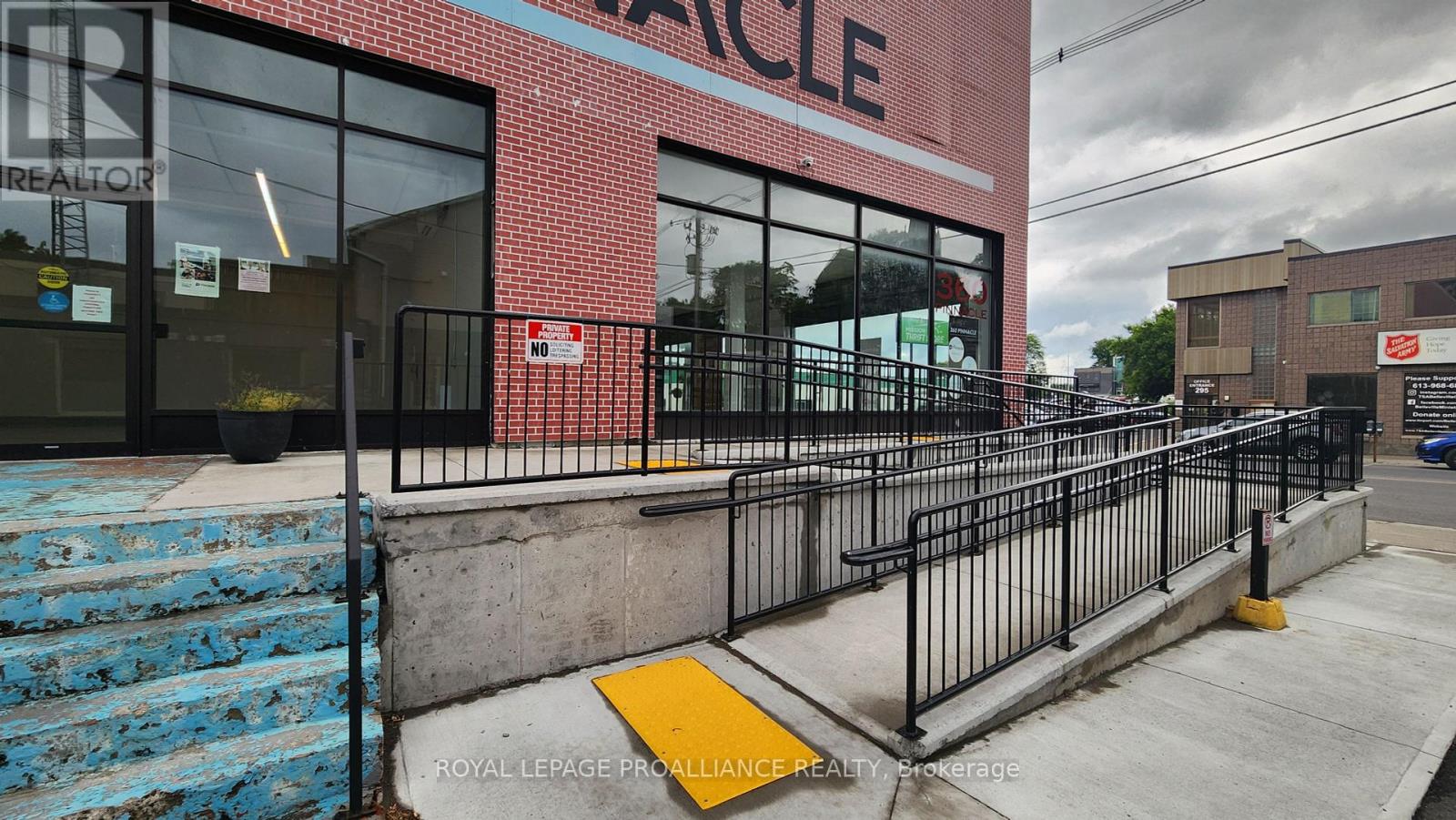 360 PINNACLE STREET