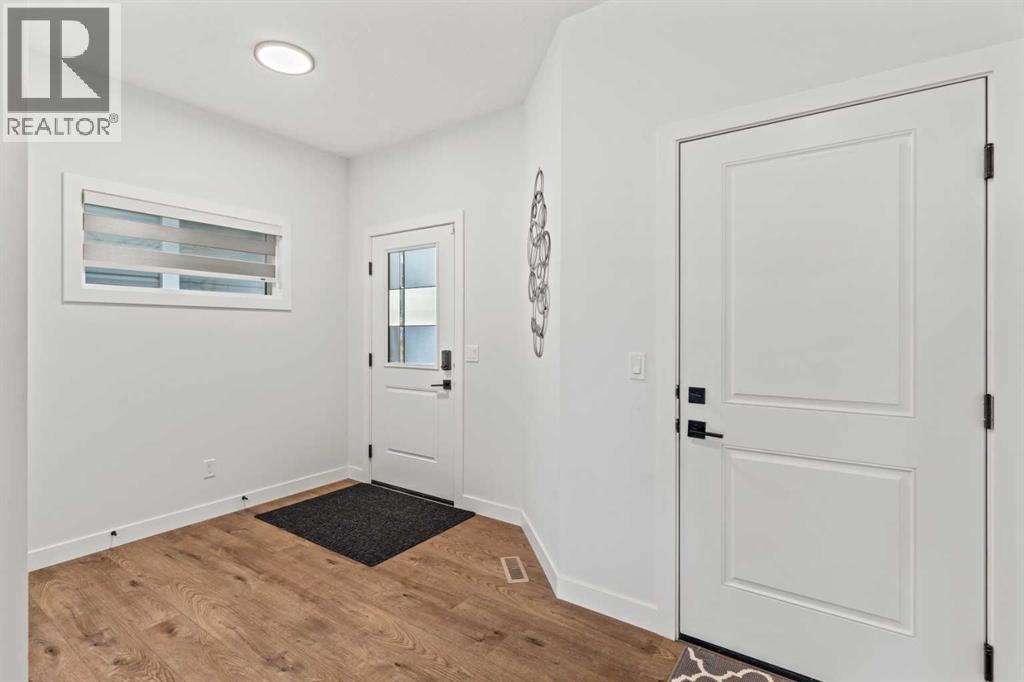 116 Ambleside Crescent NW