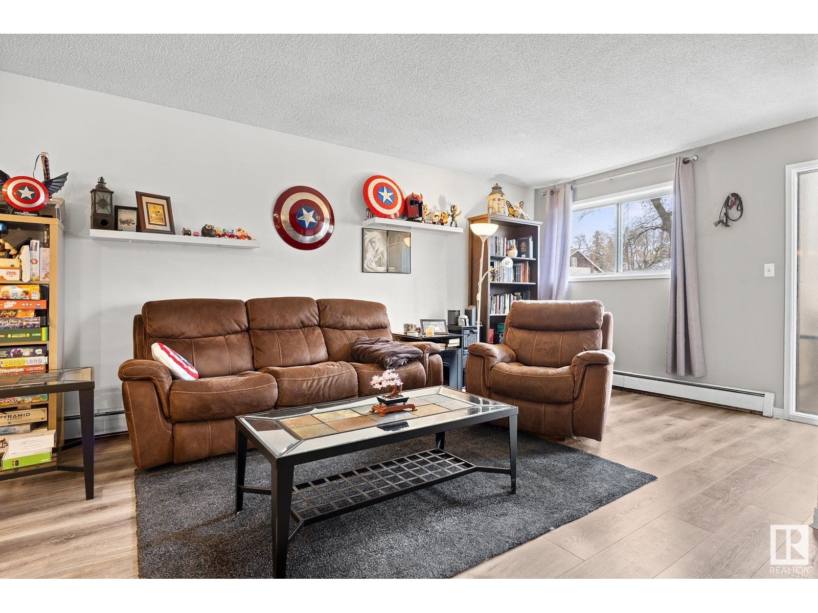 10434 76 AV NW