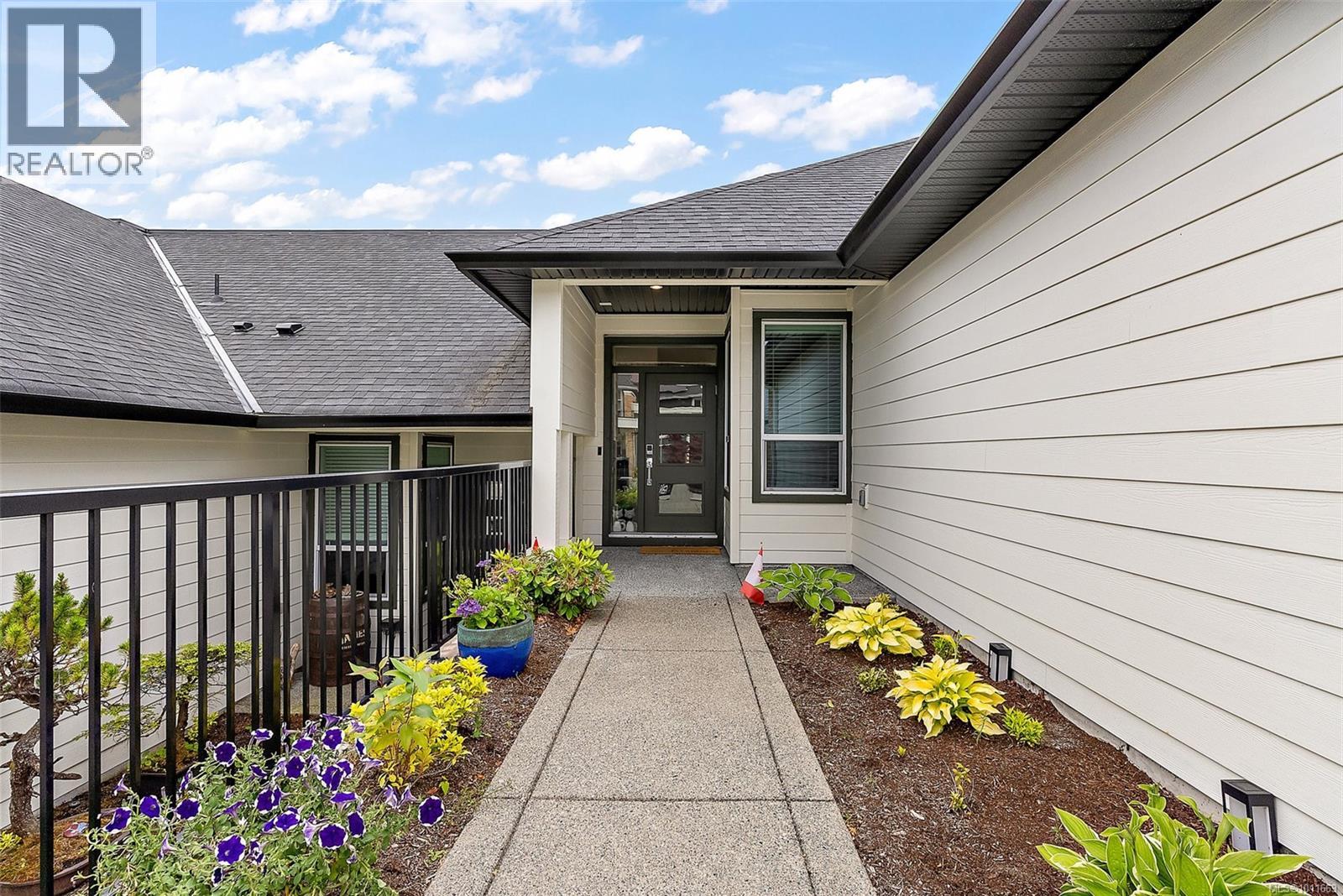 1283 Centauri Dr