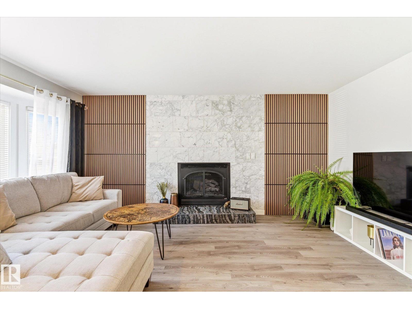 67 Arlington DR