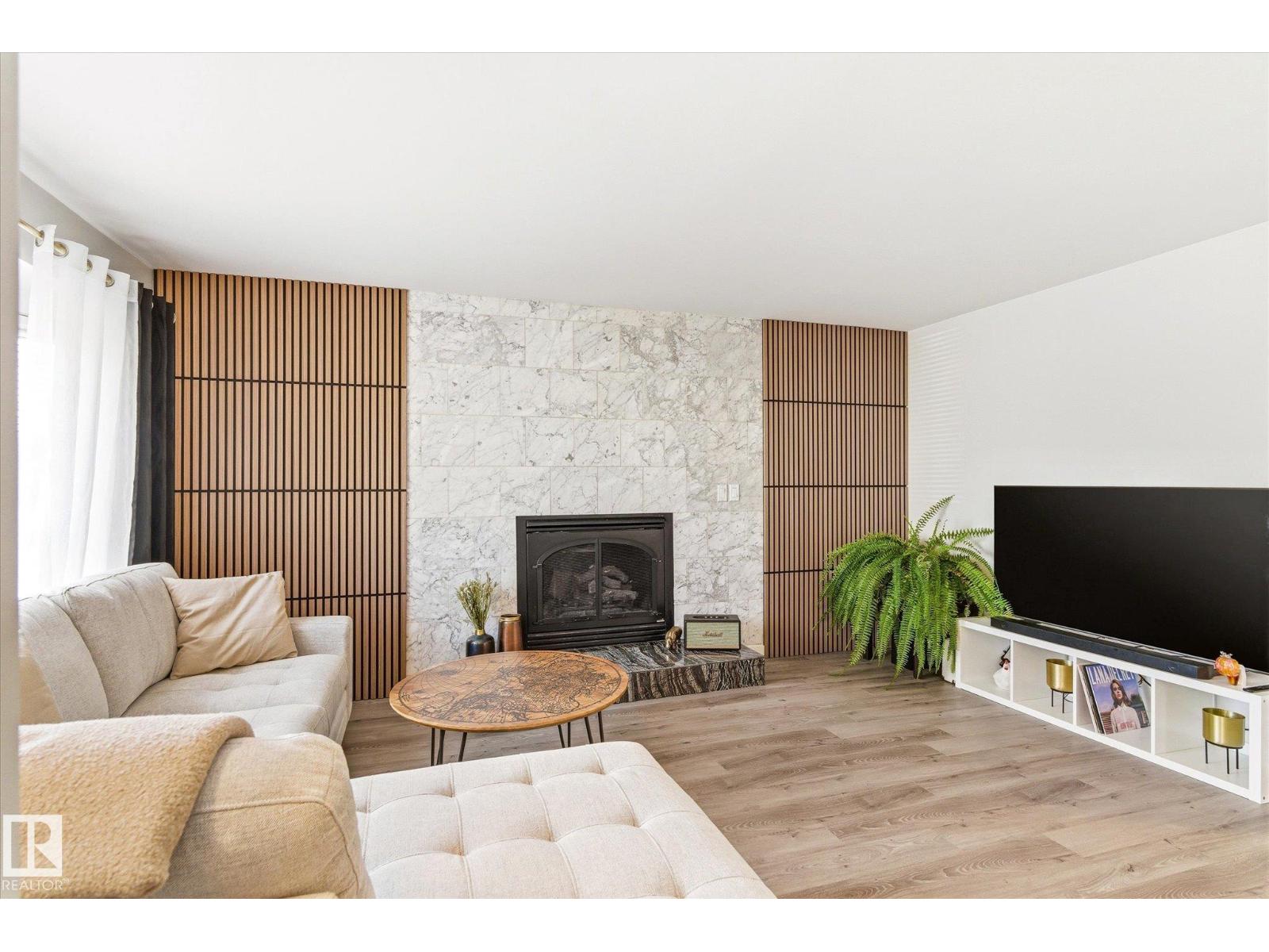 67 Arlington DR