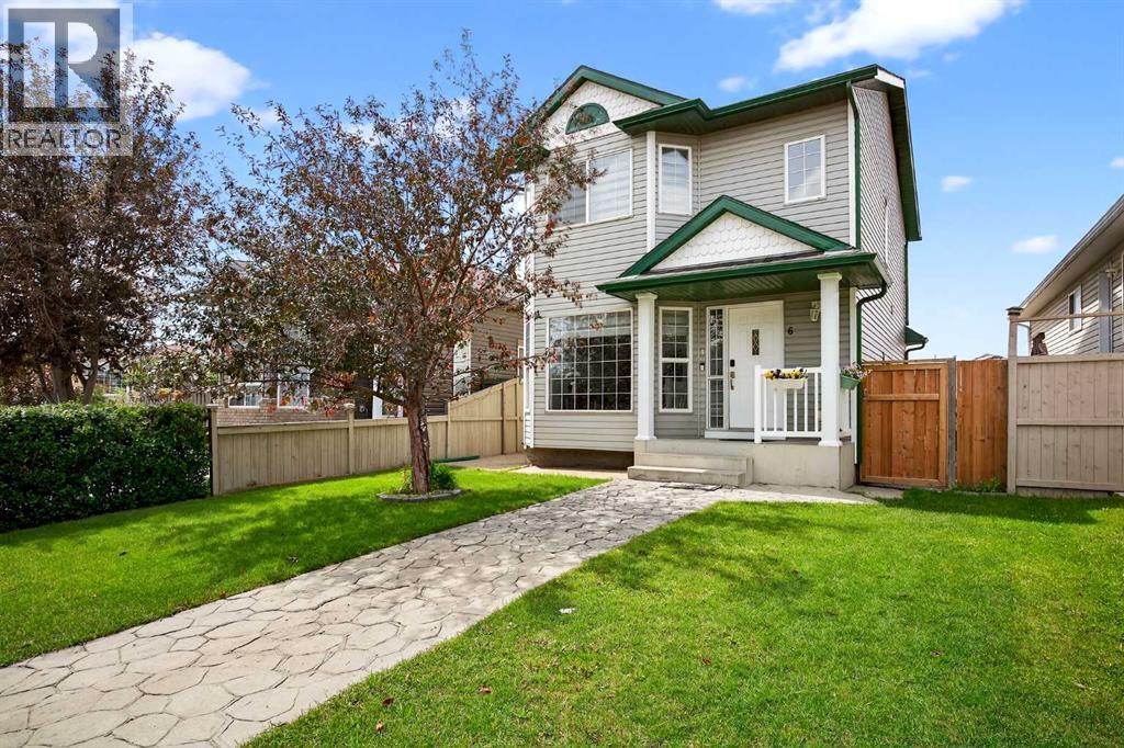 6 Martinvalley Court NE