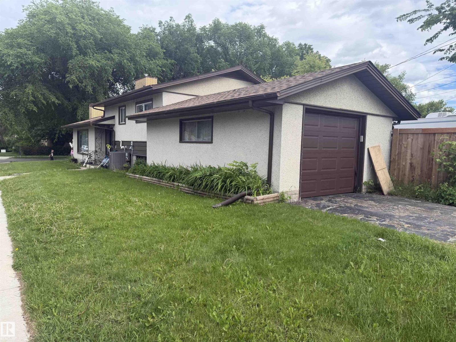 5303 119 AV NW