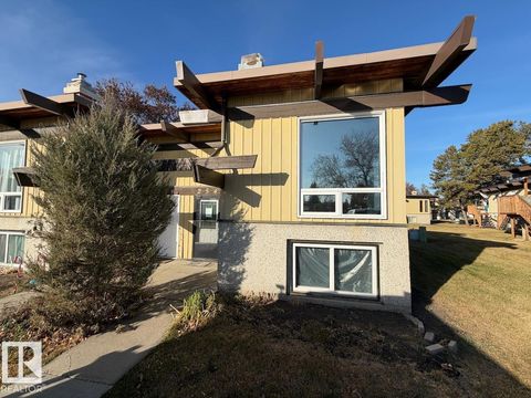 254 RICHFIELD RD NW Edmonton AB T6K0K4