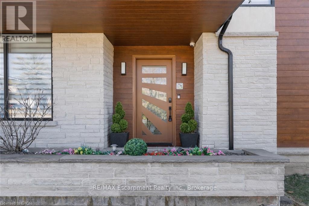 1526 BRIDGE ROAD