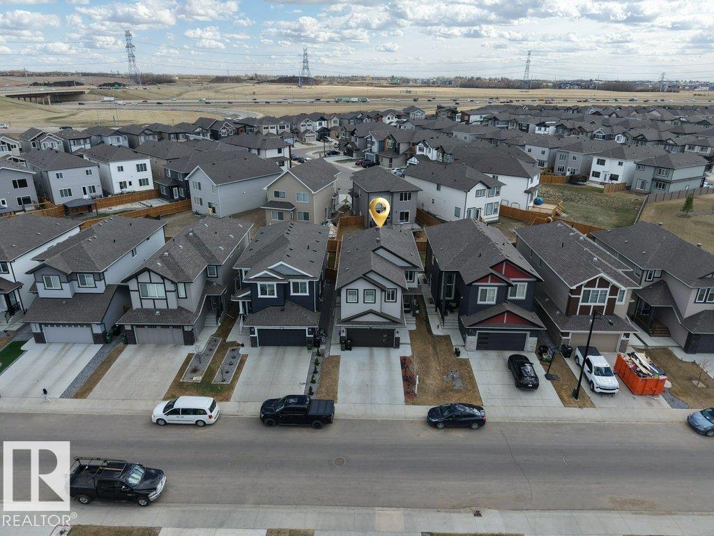 2107 14 AV NW