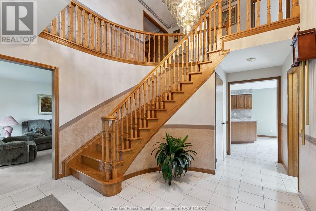 510 HARBOURNE CRESCENT
