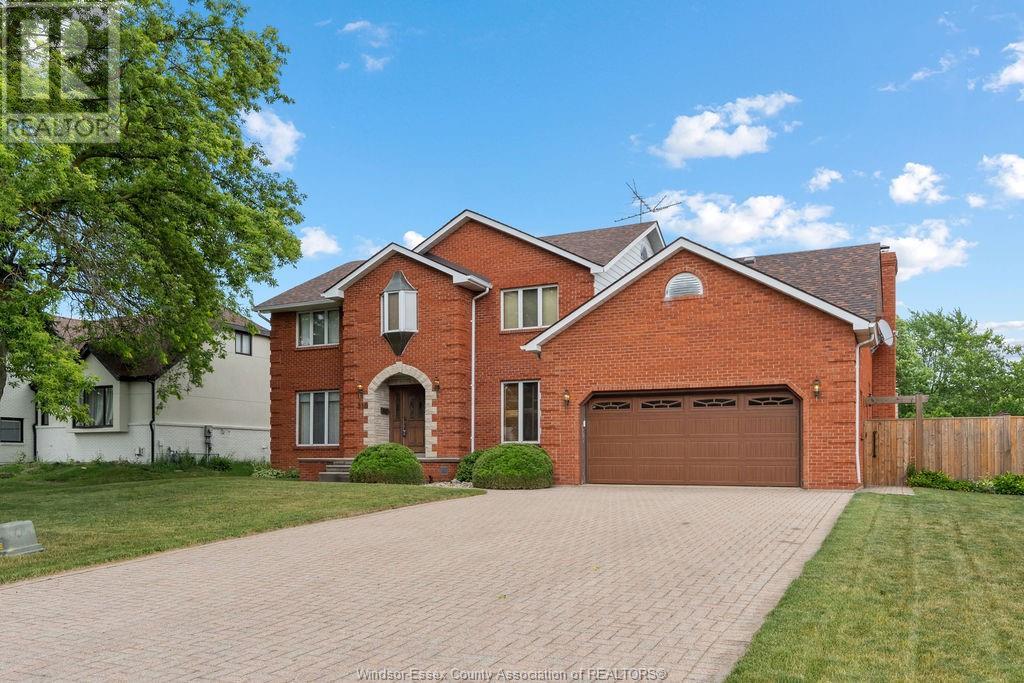 510 HARBOURNE CRESCENT