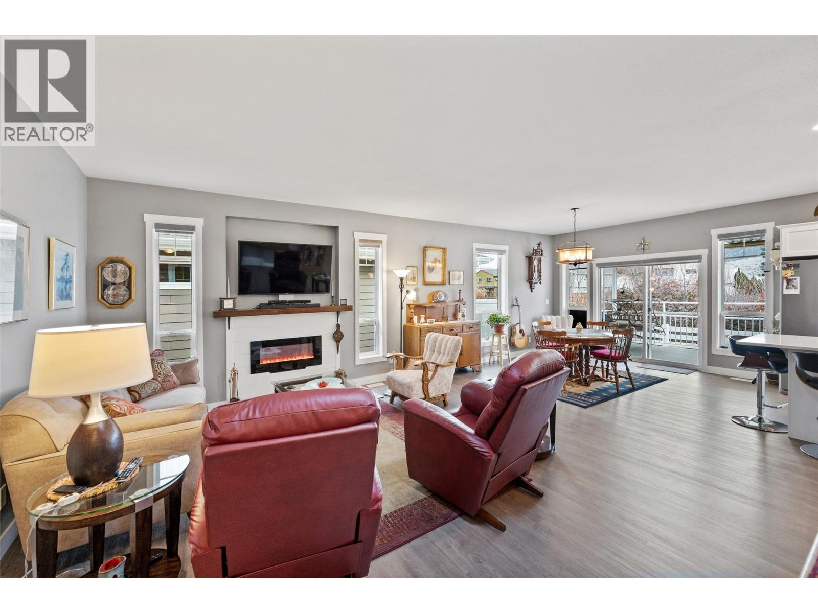 351 Warren Avenue W Unit# 24