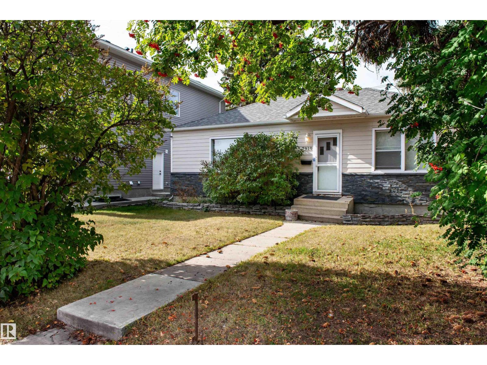 7910 75 ST NW
