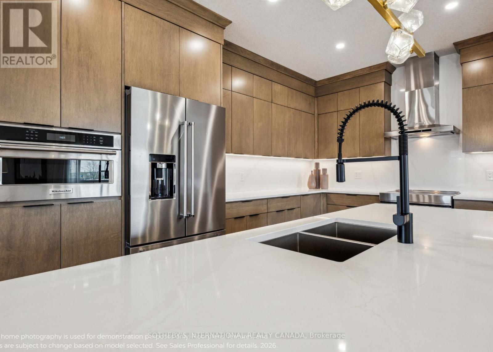 524 ANTON CRESCENT