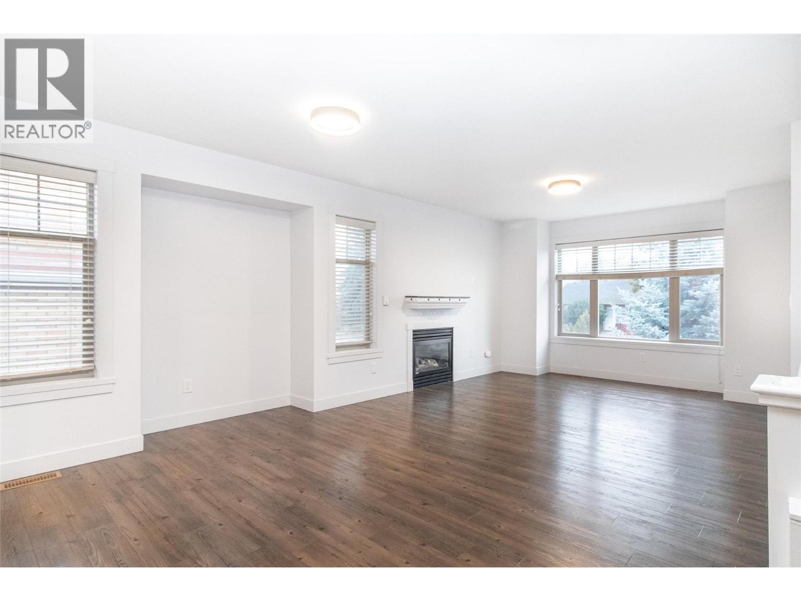 560 Christleton Avenue