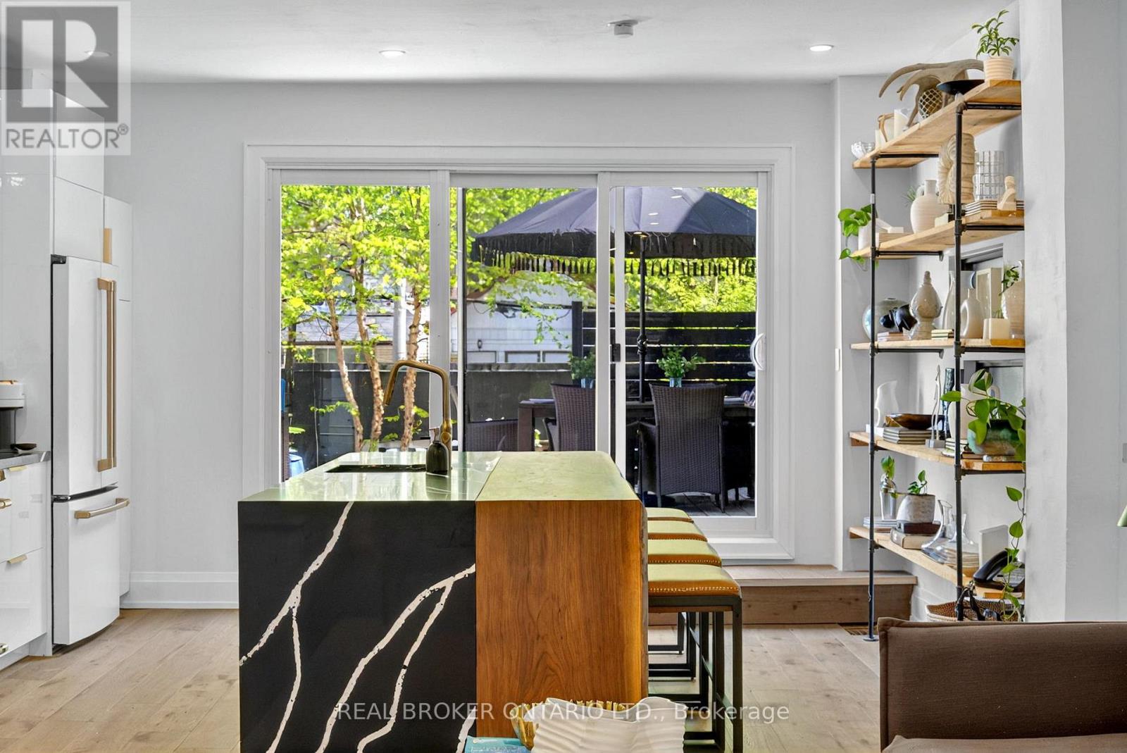 143 PARKMOUNT ROAD