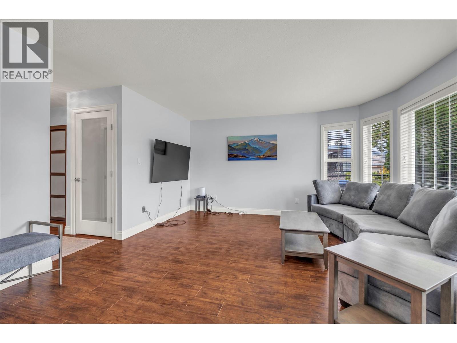 336 VANCOUVER Avenue Unit# 101