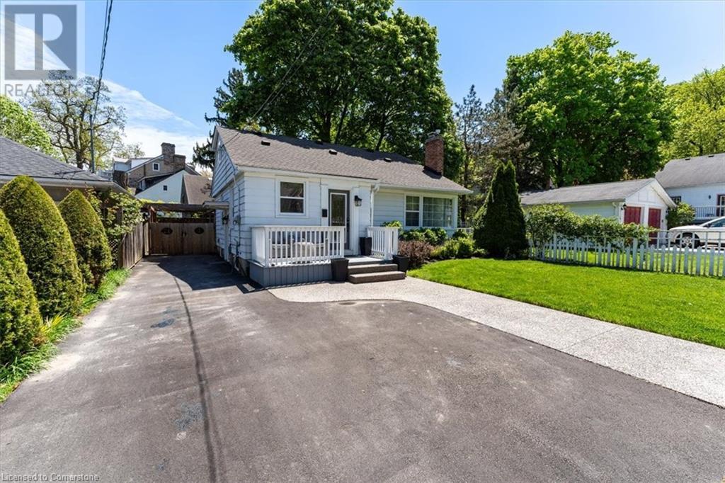 23 NELLES Boulevard