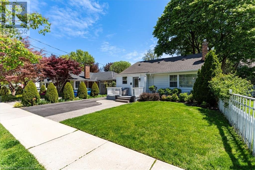 23 NELLES Boulevard