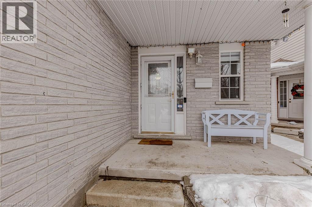 128 KARALEE Crescent