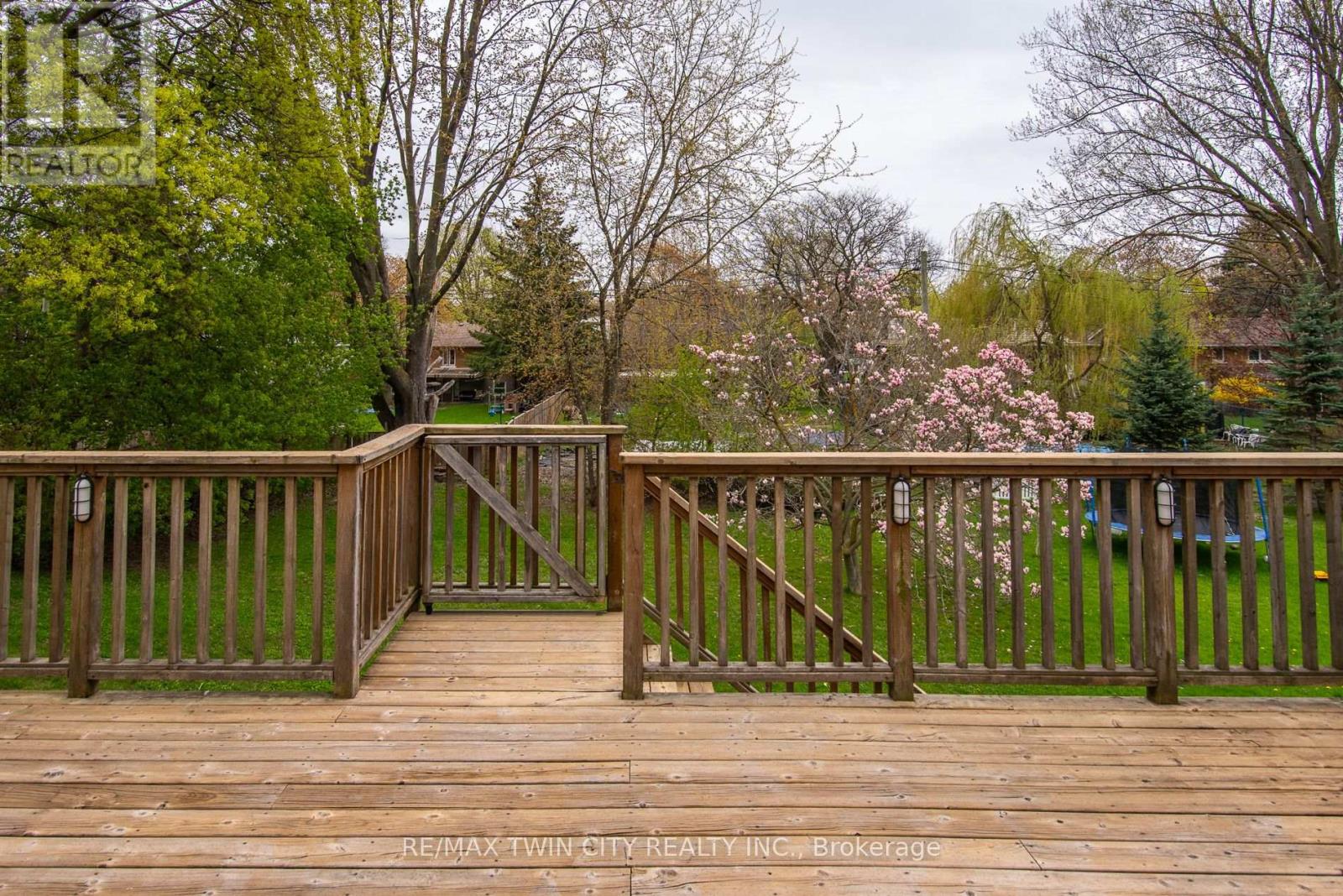 143 BRIDGEPORT ROAD E