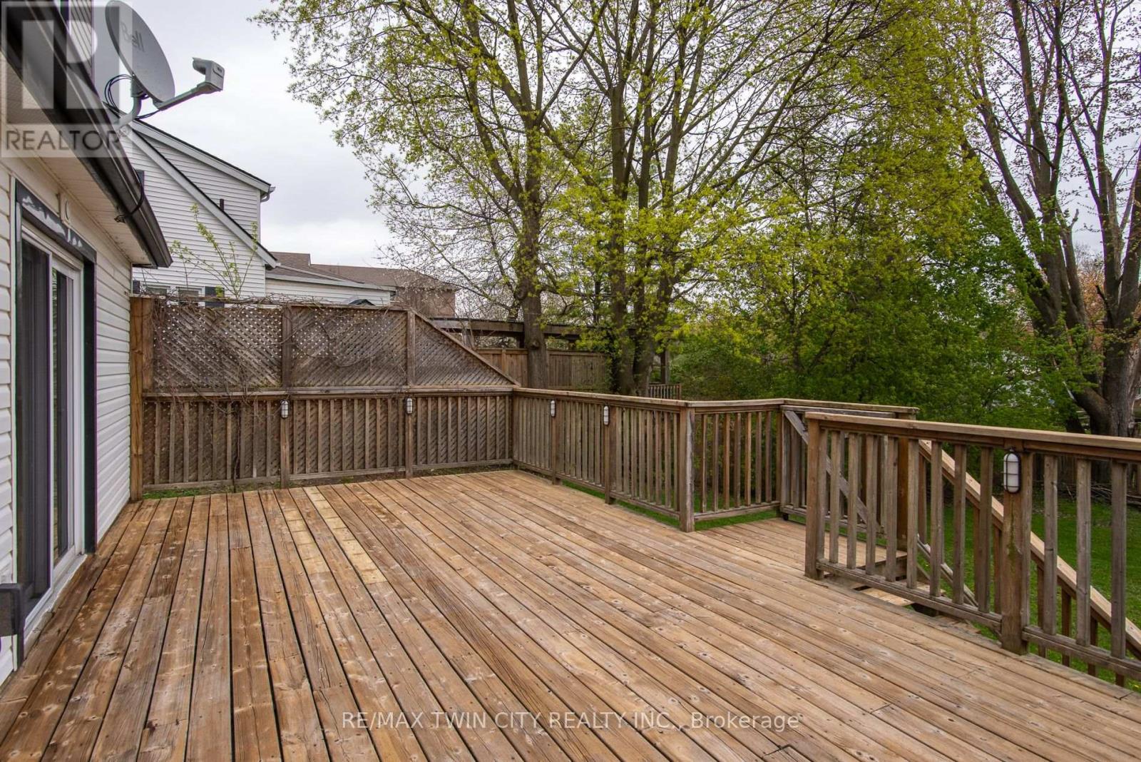 143 BRIDGEPORT ROAD E