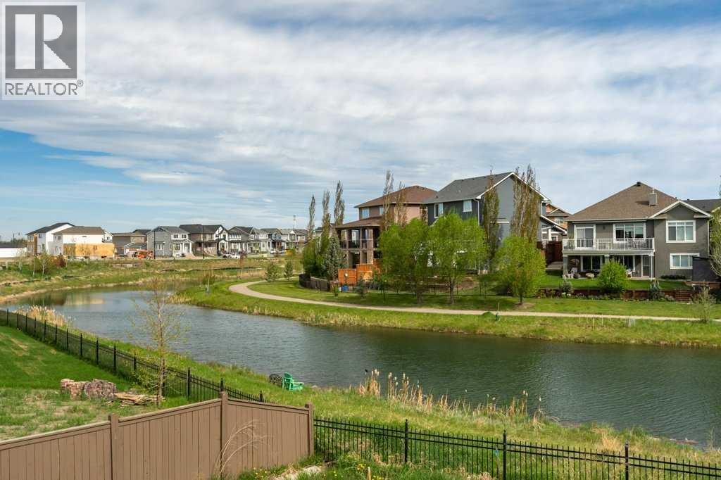 206 Monterey Bay SE